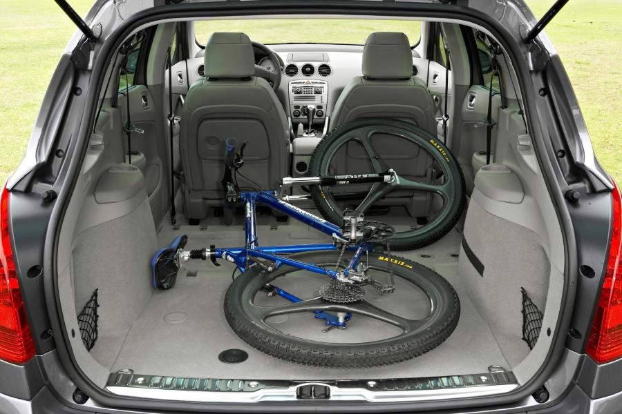  Peugeot 308 SW 2009 года  (фото 42 из 140)